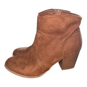 Metropolitan View Womens 6.5 brown suede ankle booties, stacked block heel